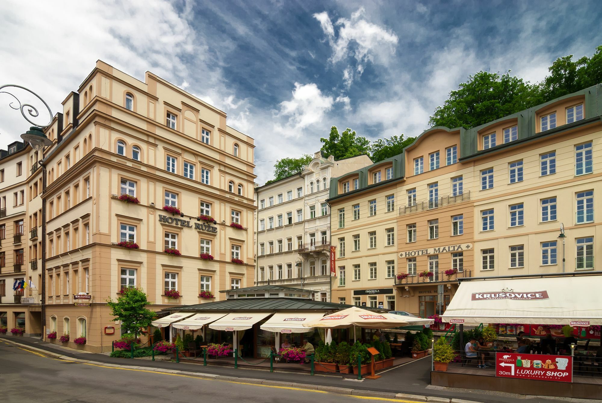 Hotel Ruze Karlovy Vary Extérieur photo