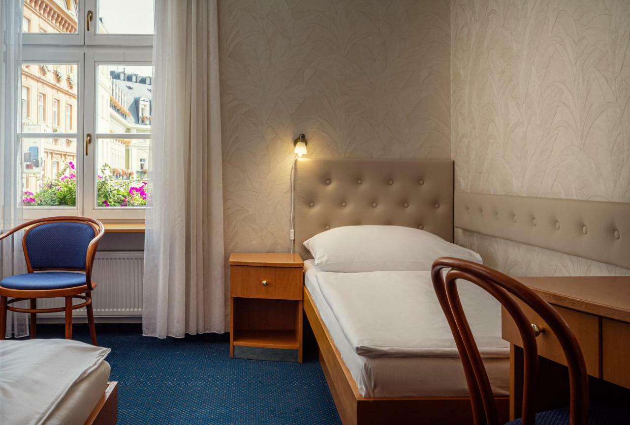 Hotel Ruze Karlovy Vary Extérieur photo